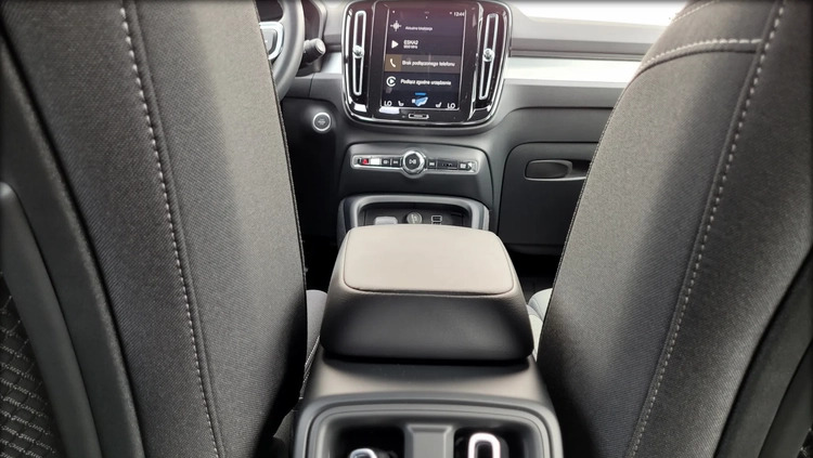 Volvo XC 40 cena 155555 przebieg: 25990, rok produkcji 2023 z Wronki małe 407
